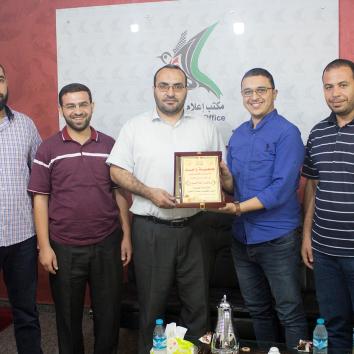 زيارة مؤسسة واعد للأسرى والمحررين إلى مكتب إعلام الأسرى